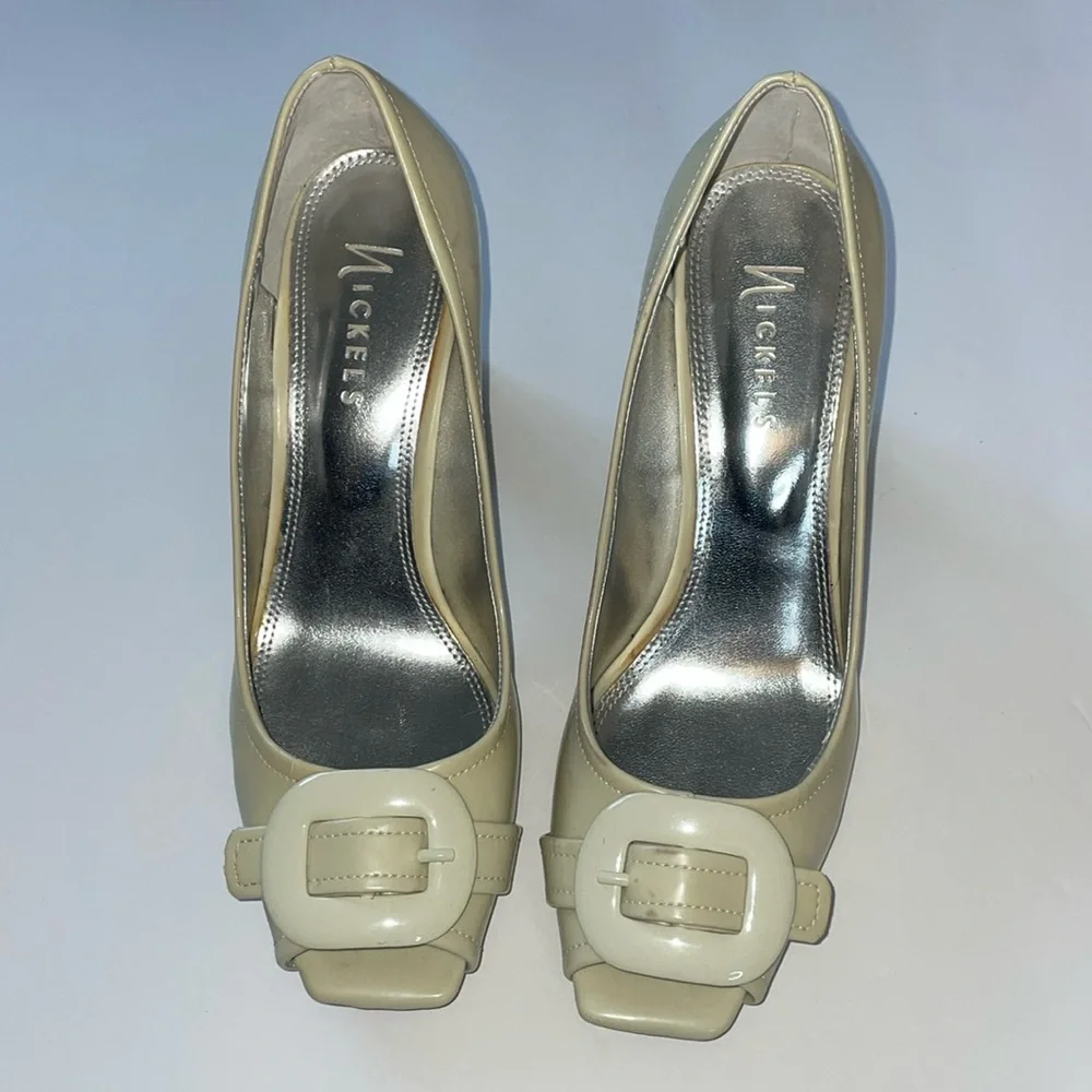 Vintage Nickels cream open toe buckle pumps